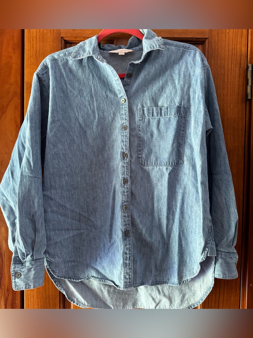 LOFT Blue Denim Chambray Button Down Shirt Women’s XS Medium Light Wash Top